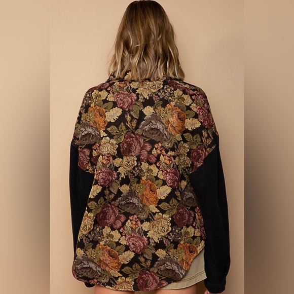 17. POL Tapestry! LAST 2! Shacket Black Thermal Jacquard Floral Print - Picture 4 of 4